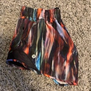 lululemon hotty hot shorts